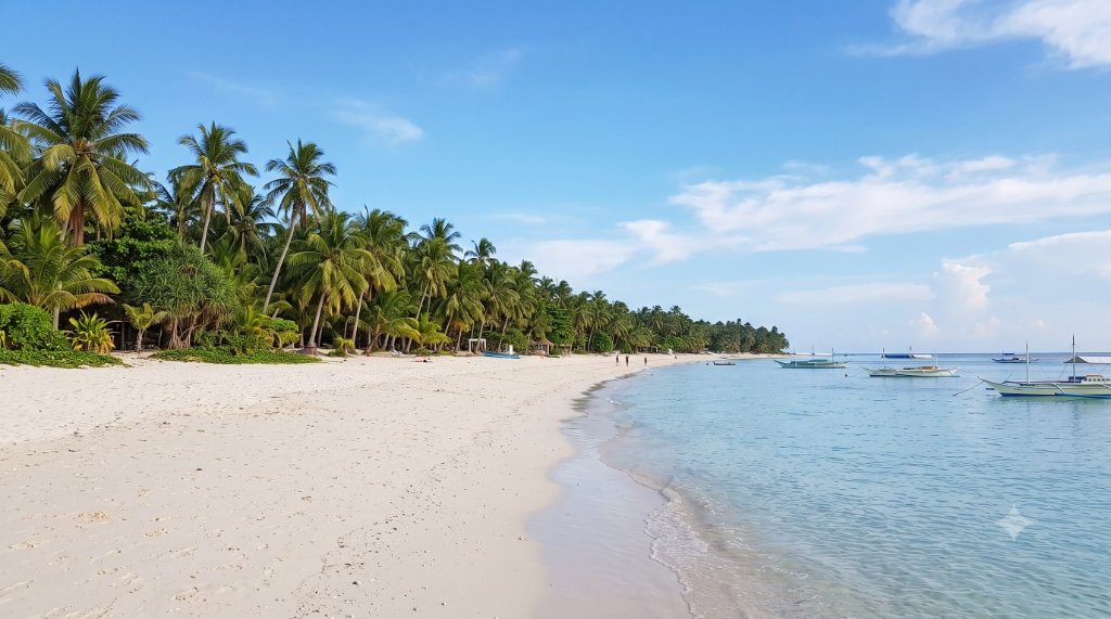 Dumaluan Beach